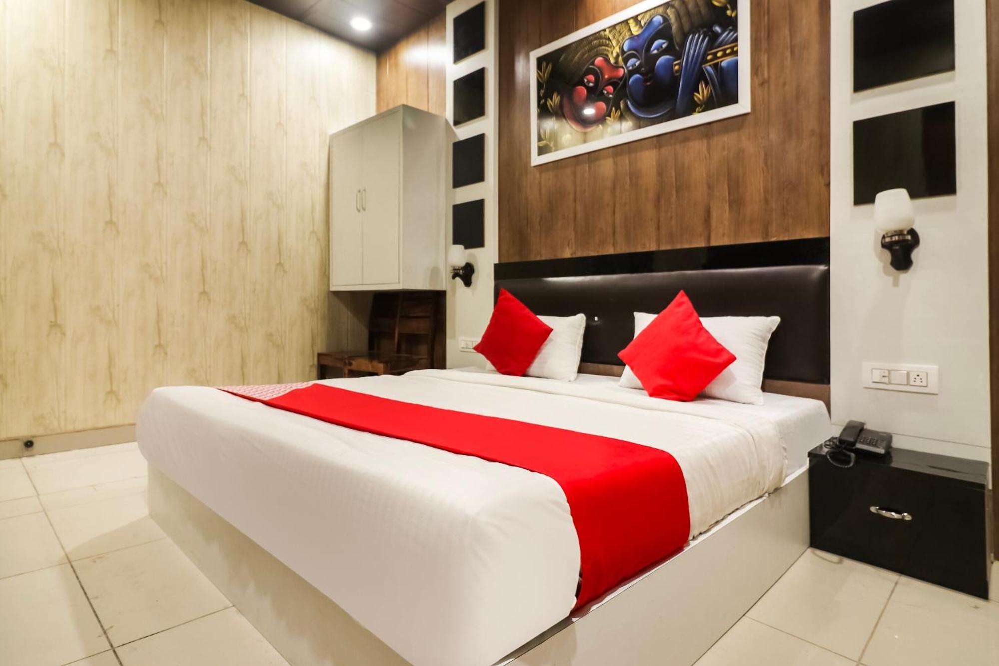 Hotel O Sheela Rohtak Екстер'єр фото